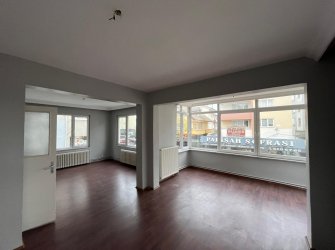 SEKA CADDESİNDE 2+1 KİRALIK DAİRE