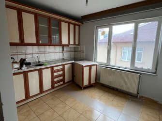 SEKA CADDESİNDE KİRALIK DAİRE 2+1